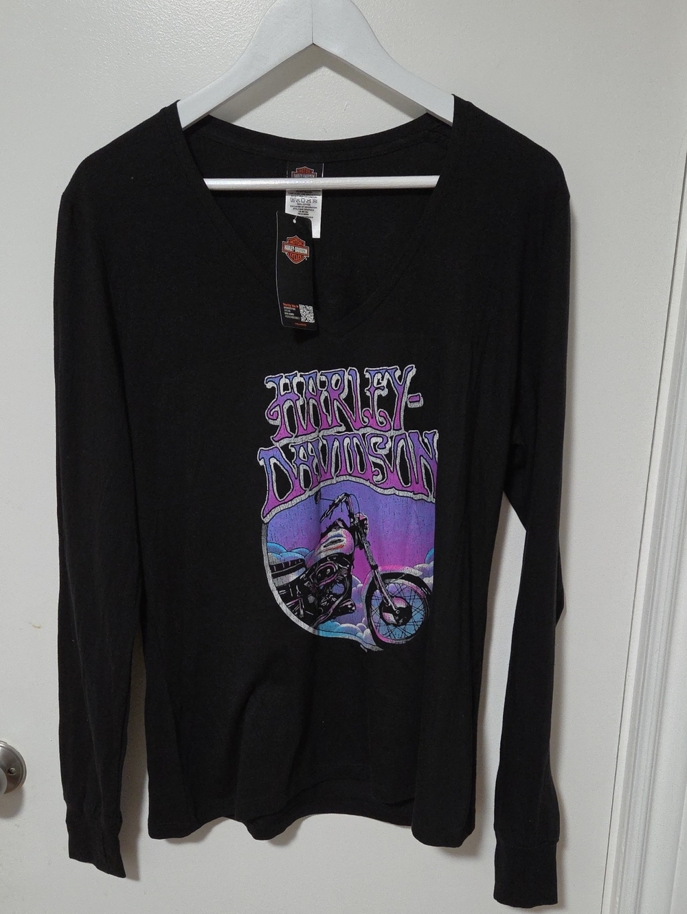 Harley-Davidson Black Long-Sleeve V-Neck Tee with Purple Motorcycle Graphic XL